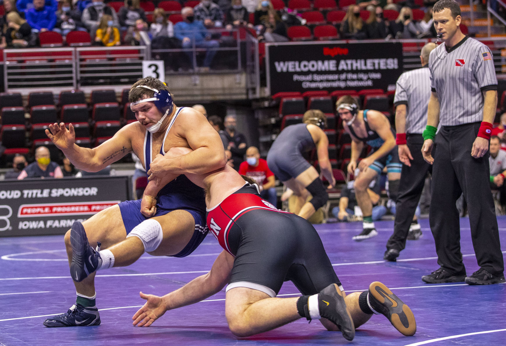 State Wrestling Friday Semi 1A 32